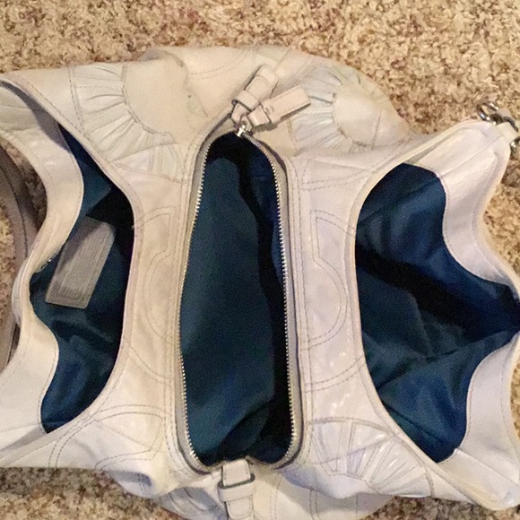 Coach Purse - Picture 4 of 9